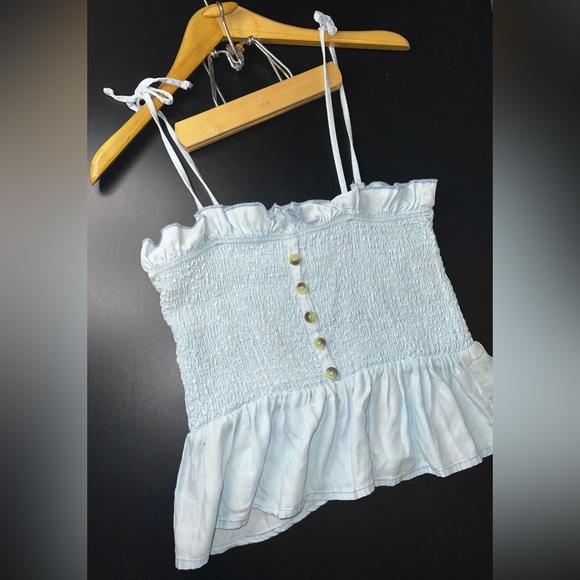 Harper Tops - Harper Heritage Light Wash Blue Shoulder Ties Ruffle bottom Tank Size Medium EUC